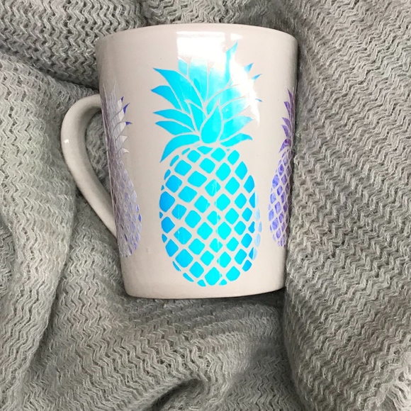 Back2Basics Other - Pineapple Holographic White Coffee Mug BB329